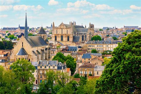 Poitiers .